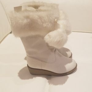 Girls White Faux Fur Winter boots